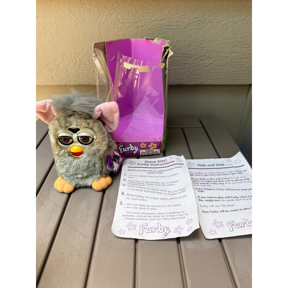 Vintage 1998 Tiger Electronics Furby Grey White Model 70-800 Original Box Tags